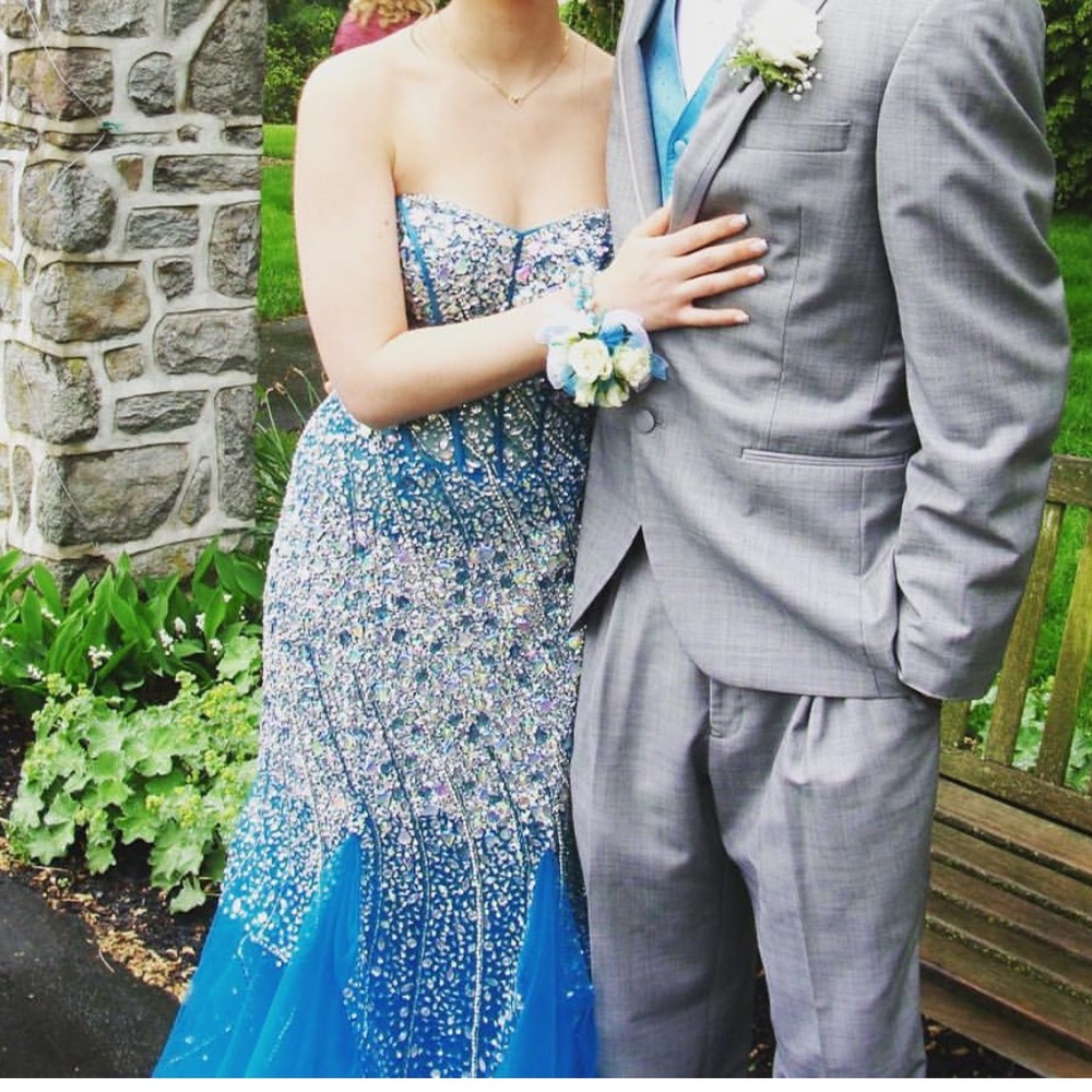 Prom dress